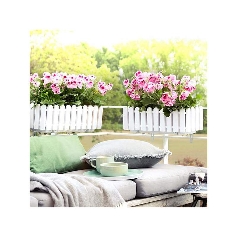 Blumenkasten Weiss Landhaus